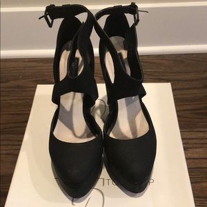 Black chunky strappy heels